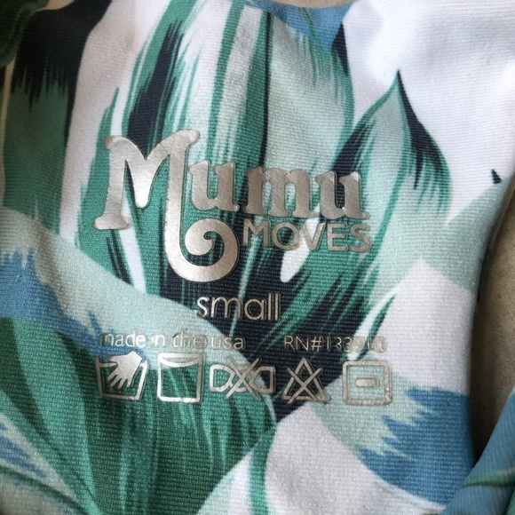 Mumu moves Arc rare pretty in palms leaf pattern keyhole sports bra. Size S - Picture 5 of 8